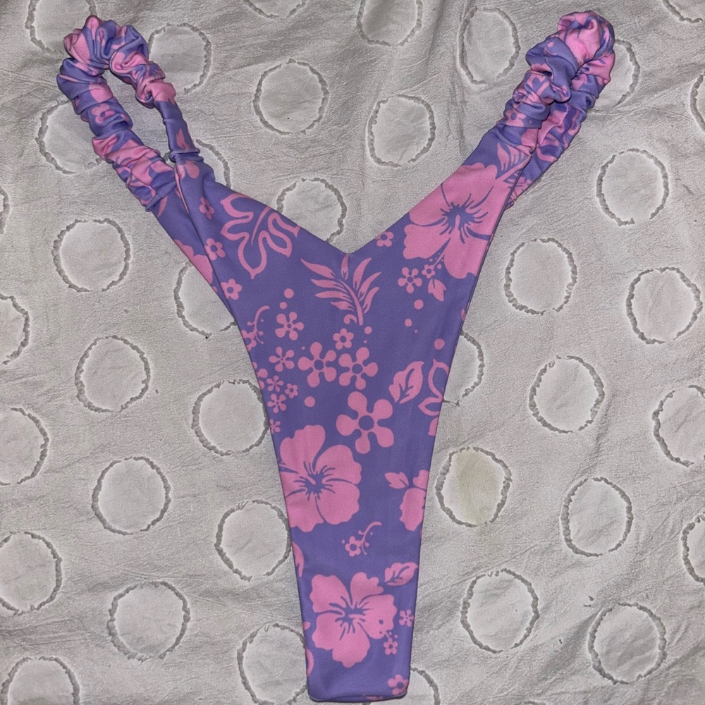 Kulani Kinis Bikini Bottom
